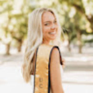 Meet your Posher, Briana